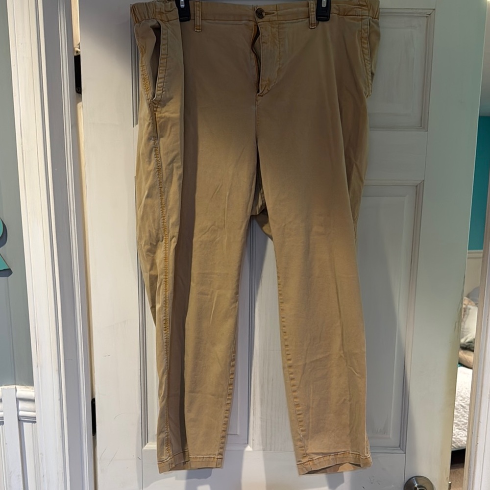 Old navy tan pants